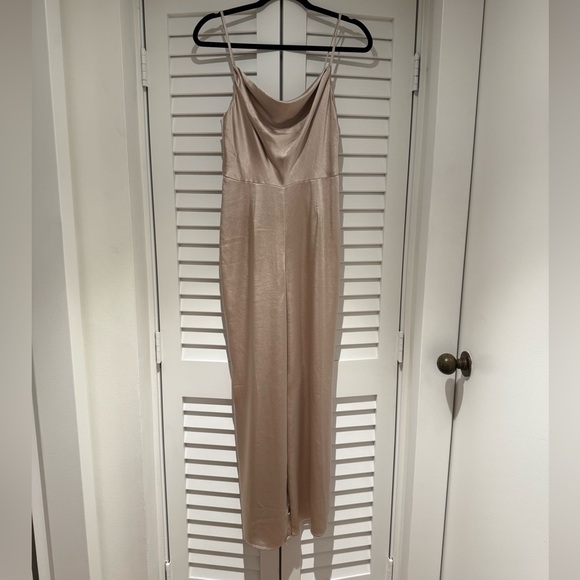 Perfect Night Champagne Satin Cowl Neck Culotte Jumpsuit‎ LUSH - Picture 4 of 6